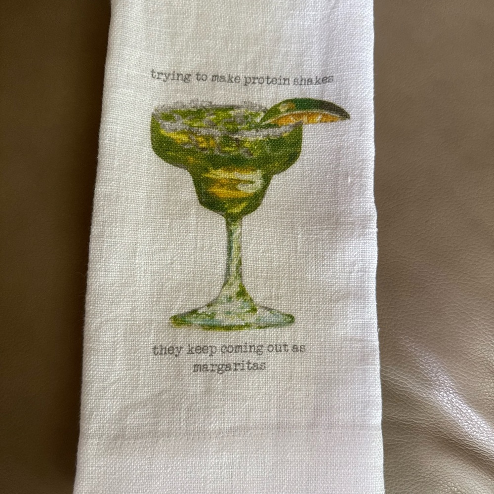 GREAT GIFT! Margarita Print Kitchen Towel